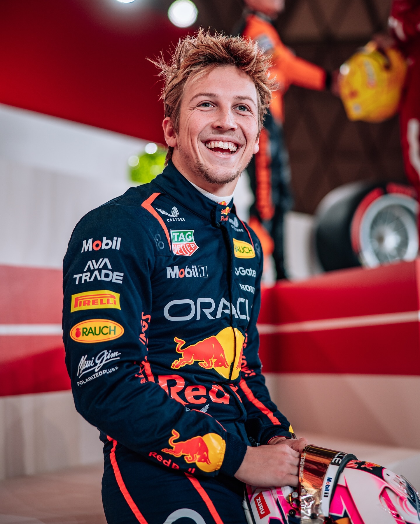 法拉利力克雷诺车队，塞恩斯扛起全队