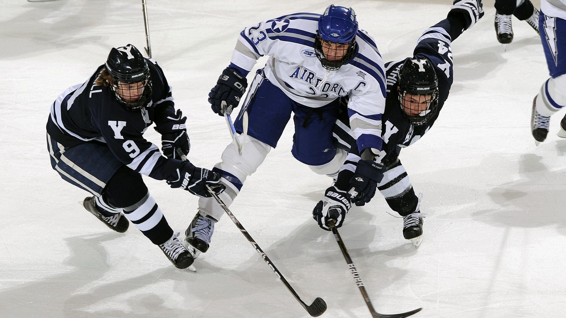 阿什拉夫一剑封喉，曼城战术压制下的关键先生如何改写德英对决